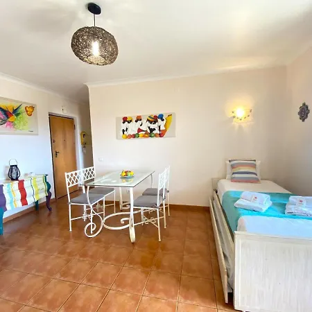 Secret Garden 2 And Pool By Homing Apartament *