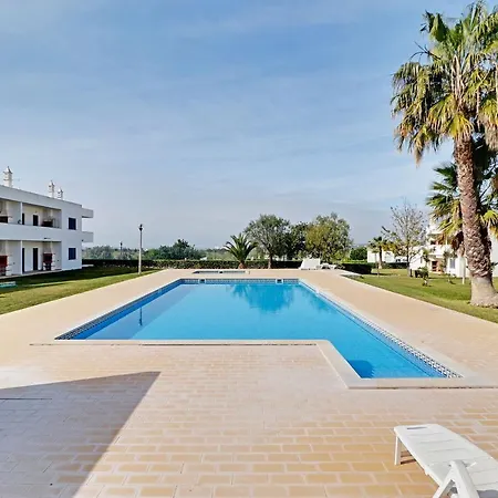 Secret Garden 2 And Pool By Homing Daire